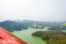湖光山色